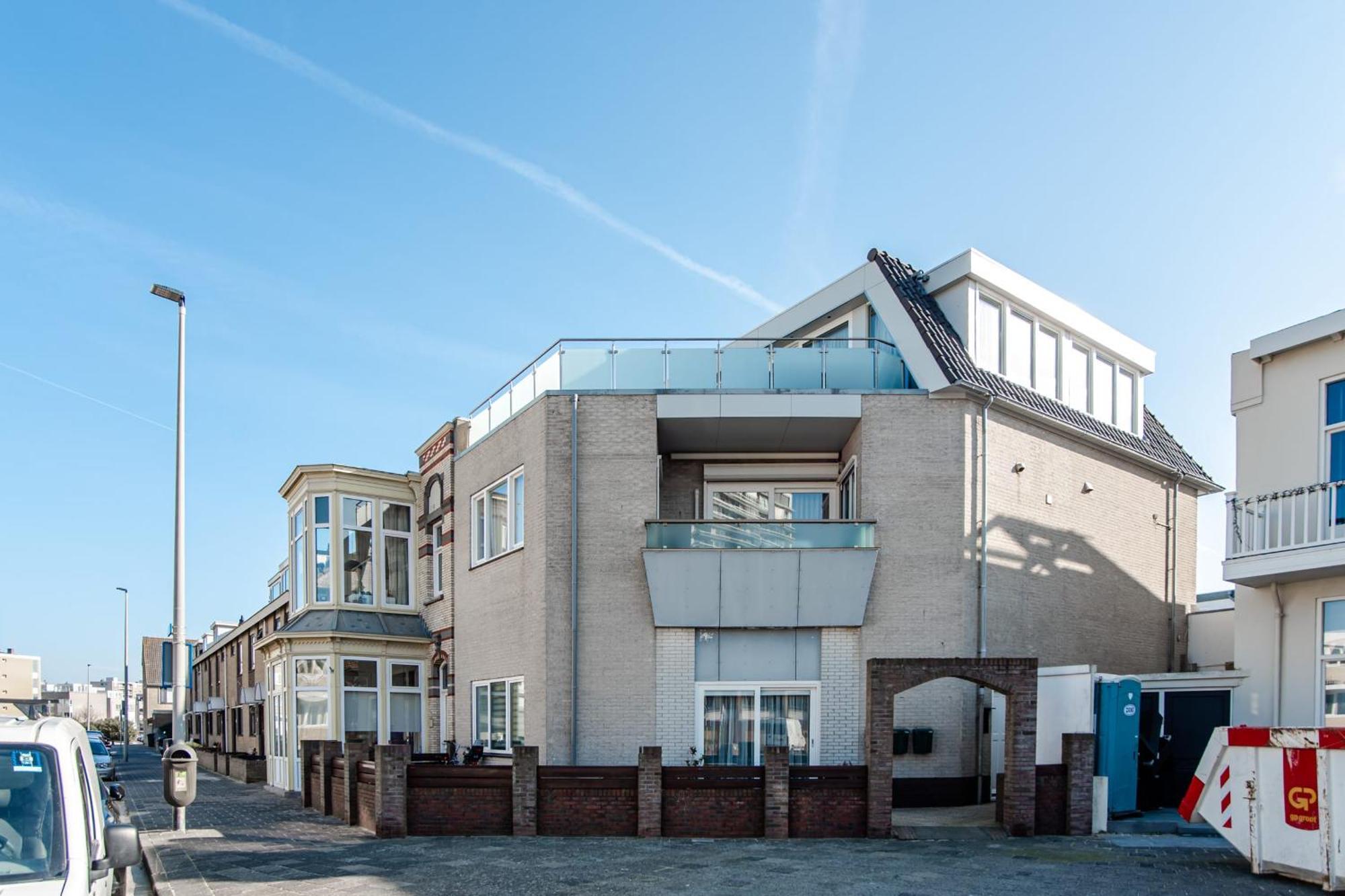 Studio Tara At The Beach With Private Parking Zandvoort Zewnętrze zdjęcie